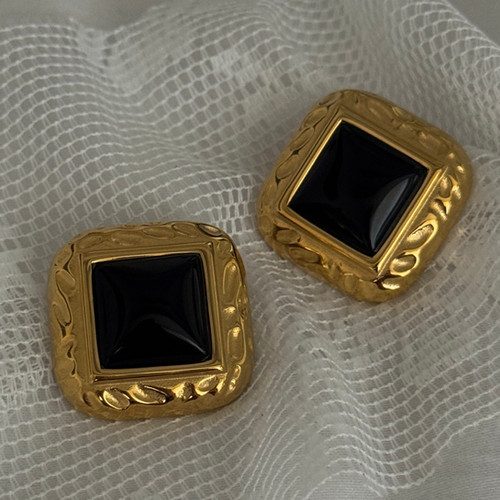 Crawford Earrings | Weekend Lane